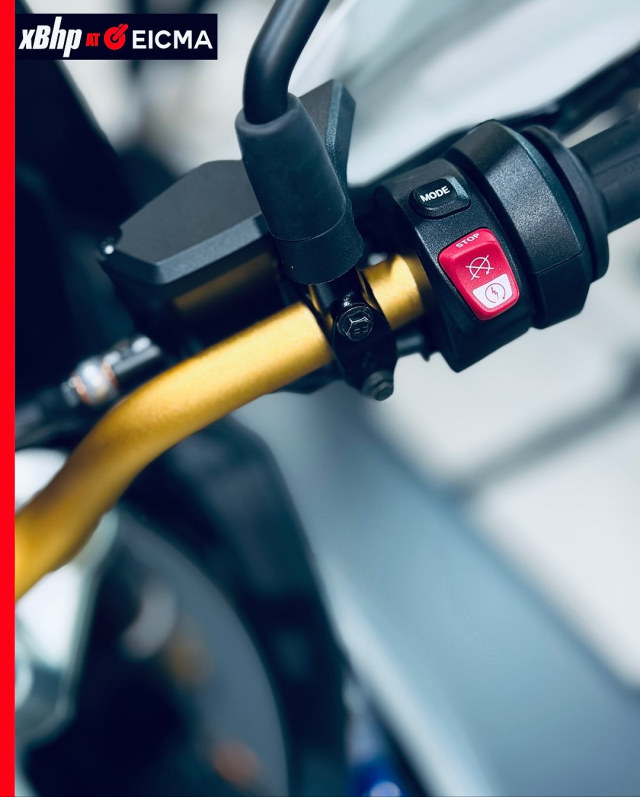 BMW F 450 GS ra mat Cam hung moi cho nhung chuyen phieu luu hang ngay - 8