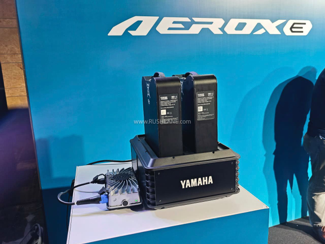 Can canh chi tiet AeroxE phien ban xe dien cua NVX 155 vua duoc Yamaha ra mat - 17