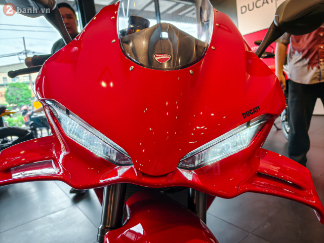 Can canh Ducati Panigale V4 the he moi vua cap ben thi truong Viet Nam voi gia 989 trieu Dong - 13