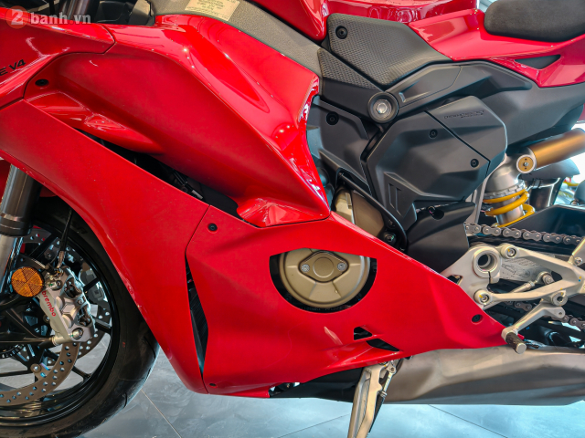 Can canh Ducati Panigale V4 the he moi vua cap ben thi truong Viet Nam voi gia 989 trieu Dong - 27