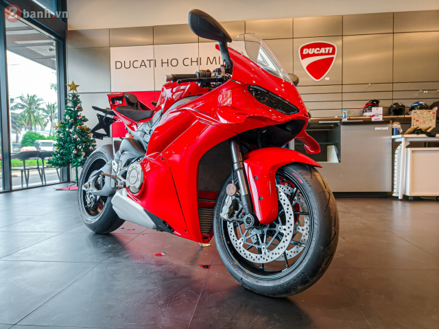 Can canh Ducati Panigale V4 the he moi vua cap ben thi truong Viet Nam voi gia 989 trieu Dong - 37