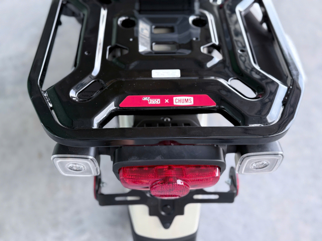 Can canh Honda CT125 CHUMS Limited Edition vua ve Viet Nam voi so luong chi dem tren dau ngon tay - 11