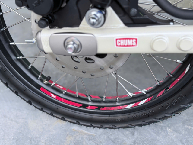 Can canh Honda CT125 CHUMS Limited Edition vua ve Viet Nam voi so luong chi dem tren dau ngon tay - 14