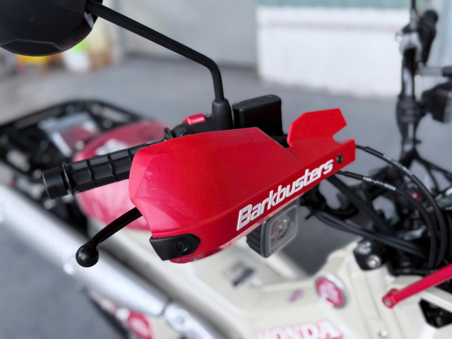 Can canh Honda CT125 CHUMS Limited Edition vua ve Viet Nam voi so luong chi dem tren dau ngon tay - 6