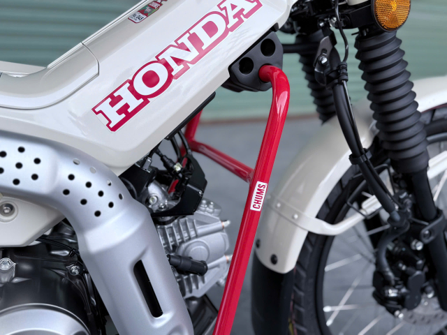 Can canh Honda CT125 CHUMS Limited Edition vua ve Viet Nam voi so luong chi dem tren dau ngon tay - 16