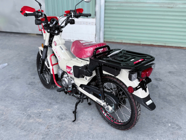 Can canh Honda CT125 CHUMS Limited Edition vua ve Viet Nam voi so luong chi dem tren dau ngon tay - 22
