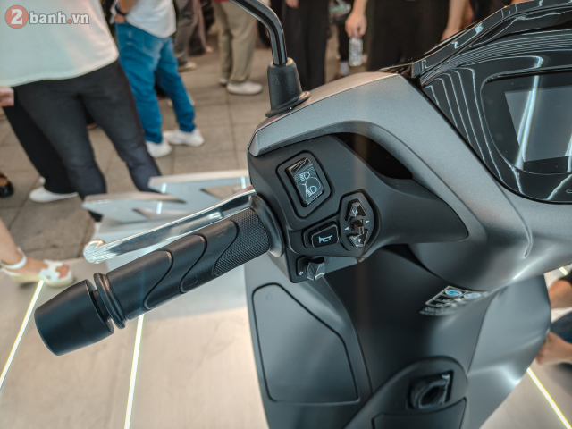 Can canh Honda SH125i va SH160i 2026 voi giao dien hoan toan moi vua ra mat tai nuoc ta - 14