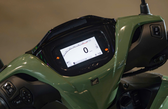 Can canh Honda SH125i va SH160i 2026 voi giao dien hoan toan moi vua ra mat tai nuoc ta - 13