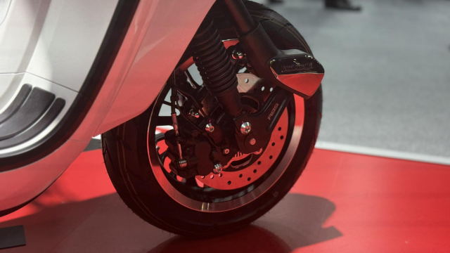 Can canh Lambretta J200 2026 vua ra mat voi gia ban chi 78 trieu Dong - 13