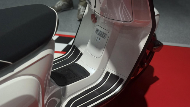 Can canh Lambretta J200 2026 vua ra mat voi gia ban chi 78 trieu Dong - 19