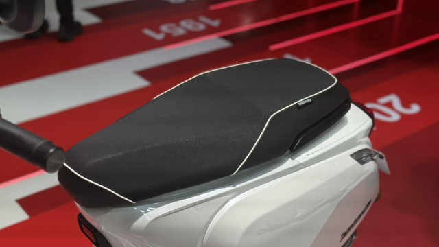 Can canh Lambretta J200 2026 vua ra mat voi gia ban chi 78 trieu Dong - 21