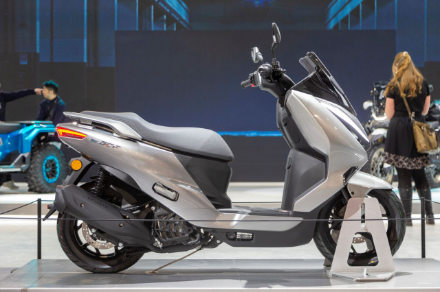 CFMoto SCF 125 doi thu moi cua PCX 125 NMax 125 Vuot troi ve thiet ke cong nghe va su tien loi - 3