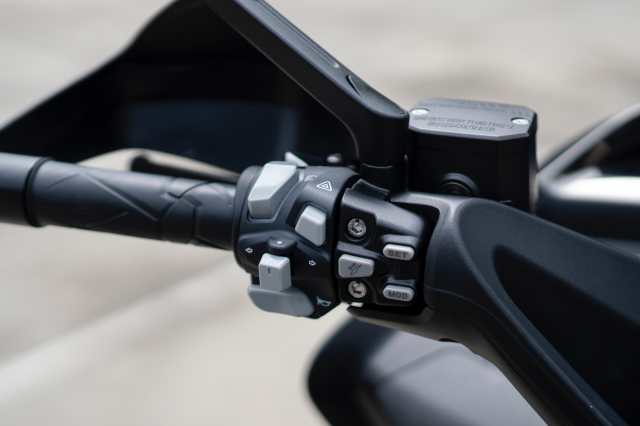 Chi tiet Zontes 368E vua ra mat thi truong Viet Nam voi gia ban chi 125 trieu dong - 13