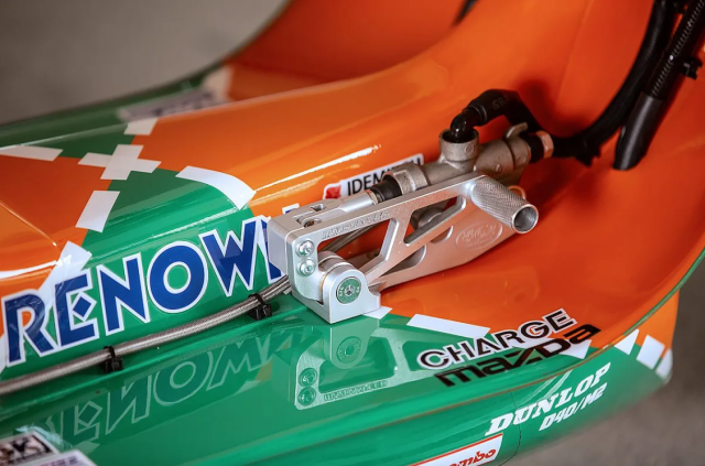 Chiem nguong ban do Vespa 787B Khi niem dam me hai banh cham vao huyen thoai Le Mans - 13