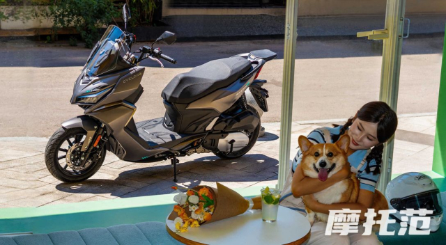 Cyclone RT150S gay soc Thiet ke ngau hon ca Vario 160 trang bi nhu xe 100 trieu dong - 3