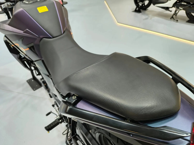 Da den luc SYM khien ban phai nhin khac ve ho va NHX 125 vua ra mat chinh la cau tra loi - 13