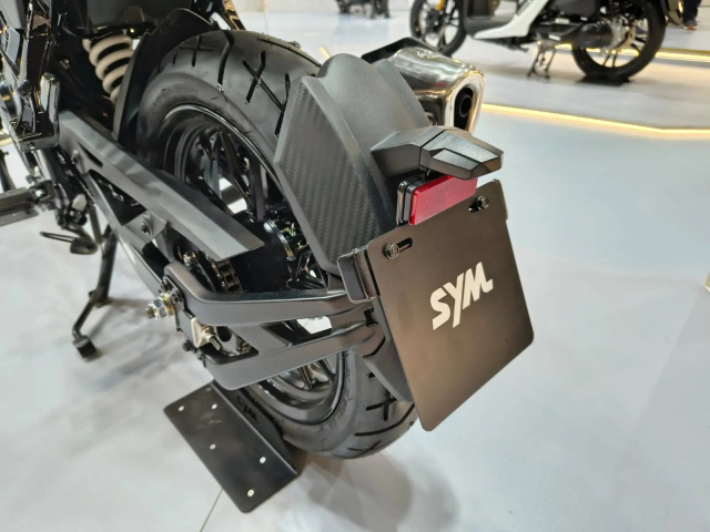 Da den luc SYM khien ban phai nhin khac ve ho va NHX 125 vua ra mat chinh la cau tra loi - 15