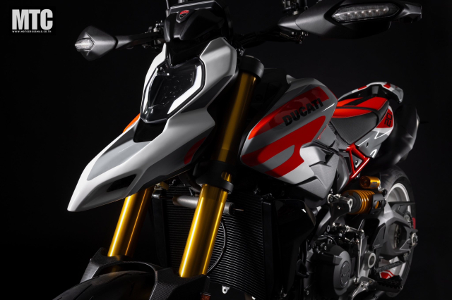 Ducati Hypermotard V2 2026 V2 SP 2026 The he thu 4 dot pha cho nam 2026 - 6