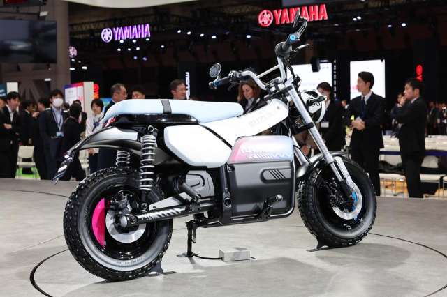 Hinh anh thuc te cua Suzuki eVanVan vua ra mat tai JMS 2025 Chiec minibike dien rat dang choi - 18