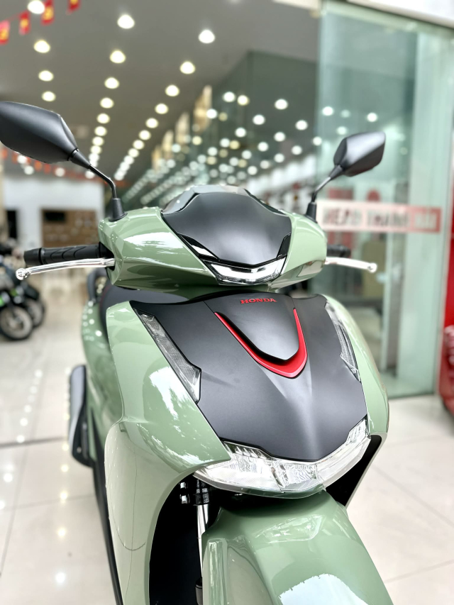 Hinh anh thuc te Honda SH 2026 da co mat tai dai ly som hon du kien - 9