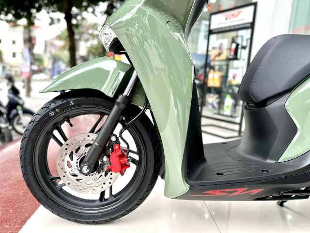 Hinh anh thuc te Honda SH 2026 da co mat tai dai ly som hon du kien - 17