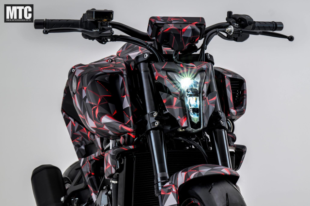 Honda V3R 900 Prototype Khi cong nghe nap dien dua dong co xang len mot tam cao moi - 5