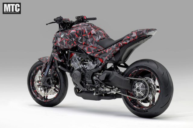 Honda V3R 900 Prototype Khi cong nghe nap dien dua dong co xang len mot tam cao moi - 15