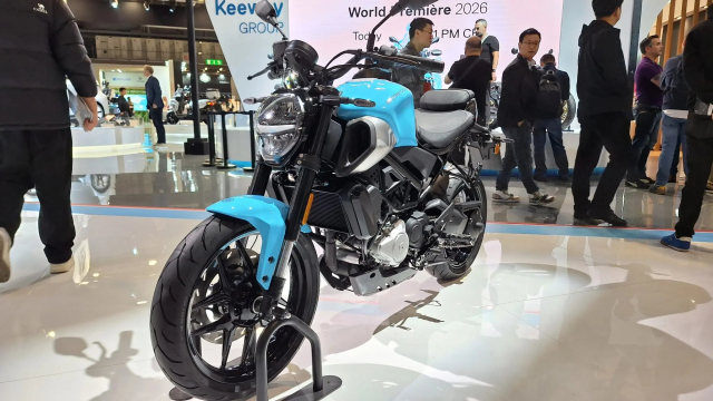 Kham pha tan binh Morbidelli N125V Dong co VTwin uy luc ABS 2 kenh TCS va co giao dien cuc dep - 3