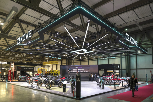 Kove 350RR Jerez Phien ban dac biet tai vach dich the gioi - 3