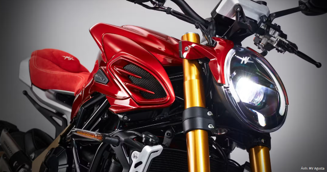 MV Agusta Brutale 950 Serie Oro Naked bike phien ban gioi han ra mat nam 2026 - 3