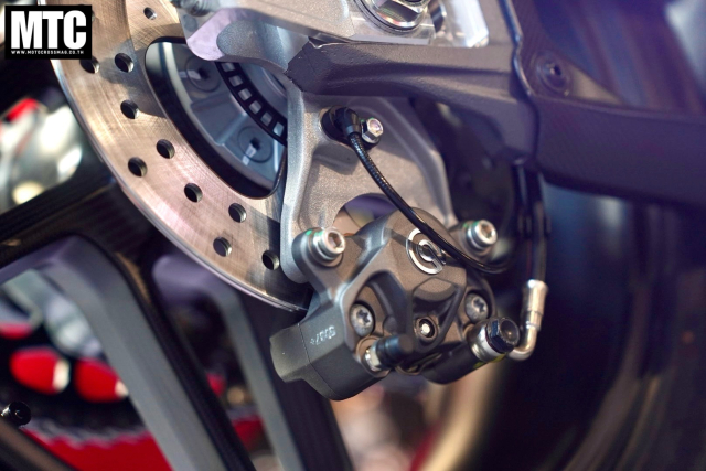 Panigale V4 Tricolore 2025 trinh lang Khi Tinh than Y cham den gioi han cuoi cua dam me - 21