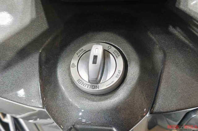 QJMotor Fort 600 lo dien lan gio moi thach thuc Kymco AK550 trong the gioi maxiscooter - 11