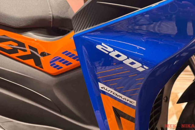 Ra mat Keeway BX200i co giao dien hao hao NVX 155 So huu nhieu trang bi xin voi binh xang 11 lit - 15