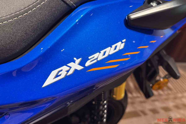 Ra mat Keeway BX200i co giao dien hao hao NVX 155 So huu nhieu trang bi xin voi binh xang 11 lit - 10