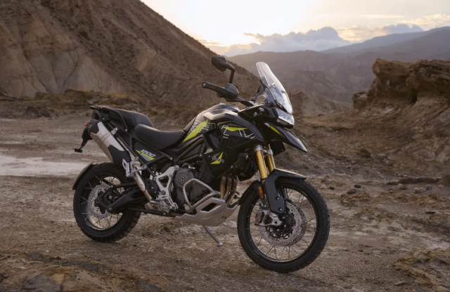 Ra mat Triumph Tiger 900 1200 Alpine Desert Edition 2026 Khi dam me cham toi gioi han moi - 7