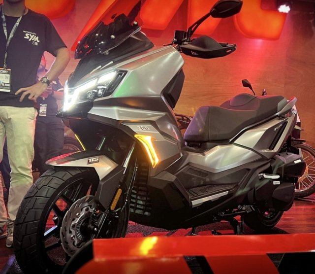 Sym adx 300 2026 ra mắt ở lục địa già với giá bán rẻ hơn nhiều khi so với honda adv350 - 3