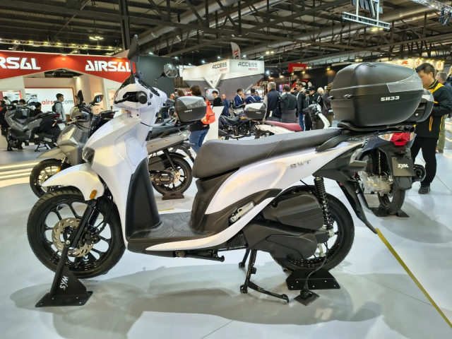 SYM BWT Phien ban de nho ten hon cua TPBW vua ra mat o EICMA nay co ca phanh ABS - 5