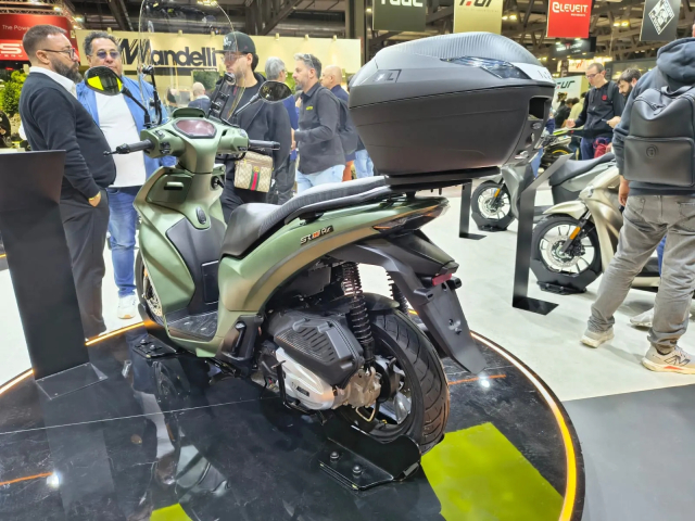 Voge SR16 Air Doi thu tiem nang cua SH Mode thiet ke Chau Au trang bi vuot troi phan khuc - 16