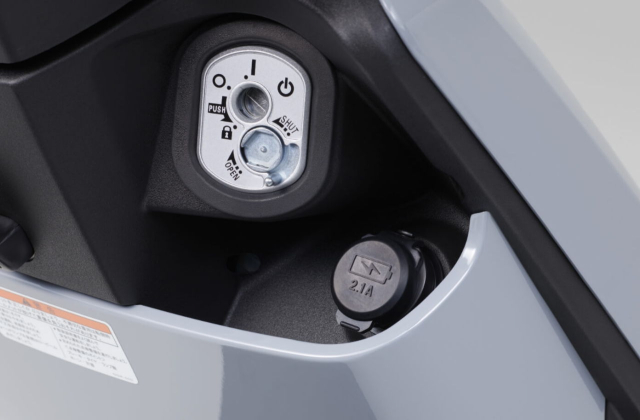 Yamaha ra mắt xe điện jog e - dùng chung pin với honda - 13