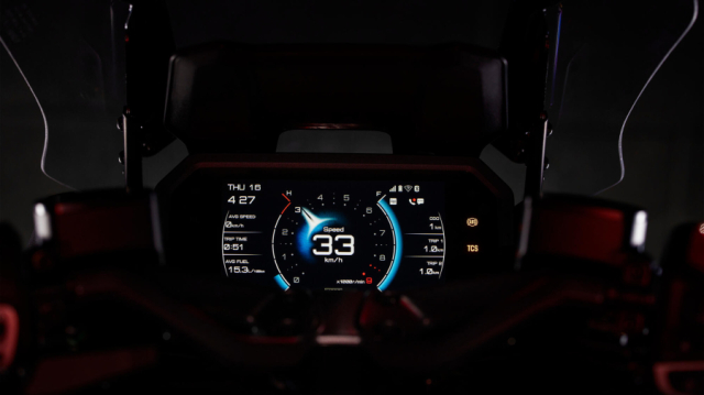 Yamaha TMAX 25th Anniversary 2026 Khi huyen thoai tay ga the thao buoc sang tuoi 25 - 9