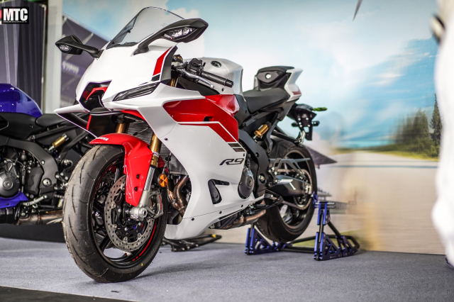 Can canh Yamaha YZFR9 2025 Khi manh ghep con thieu cua dong R cuoi cung da xuat hien - 3