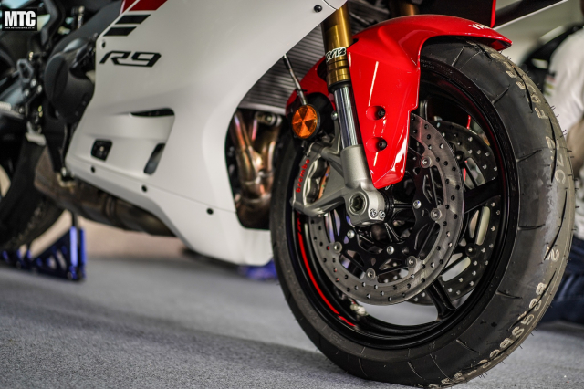 Can canh Yamaha YZFR9 2025 Khi manh ghep con thieu cua dong R cuoi cung da xuat hien - 15