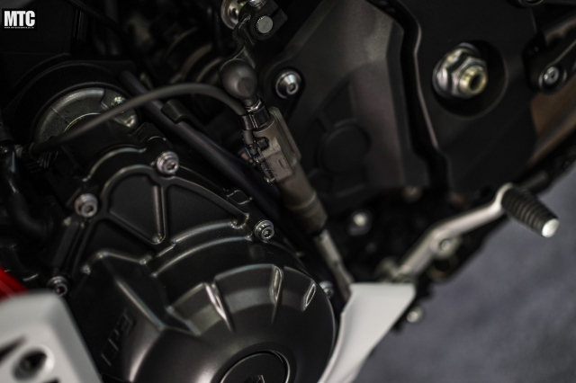 Can canh Yamaha YZFR9 2025 Khi manh ghep con thieu cua dong R cuoi cung da xuat hien - 19