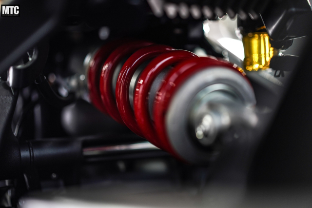 Can canh Yamaha YZFR9 2025 Khi manh ghep con thieu cua dong R cuoi cung da xuat hien - 21