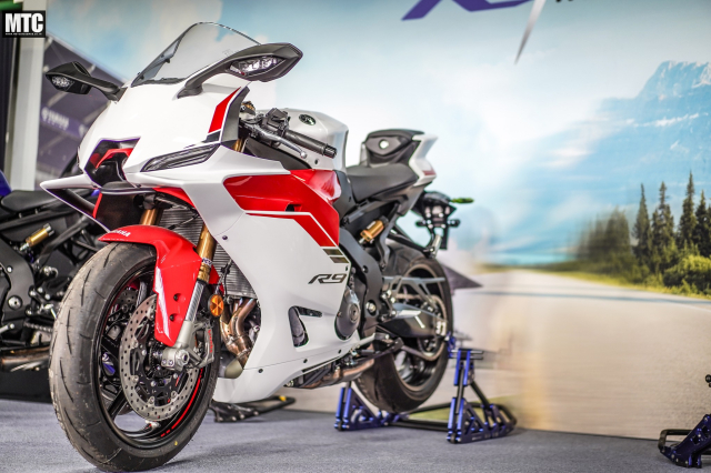 Can canh Yamaha YZFR9 2025 Khi manh ghep con thieu cua dong R cuoi cung da xuat hien - 25