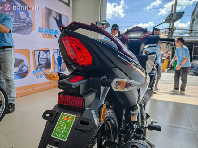 Can canh Yamaha 135LC Fi SE 2025 phien ban dac biet voi sac Do Titan vua do bo nuoc ta - 21