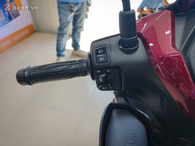 Can canh Yamaha 135LC Fi SE 2025 phien ban dac biet voi sac Do Titan vua do bo nuoc ta - 24