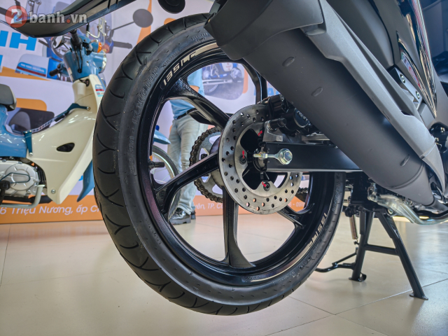 Can canh Yamaha 135LC Fi SE 2025 phien ban dac biet voi sac Do Titan vua do bo nuoc ta - 30