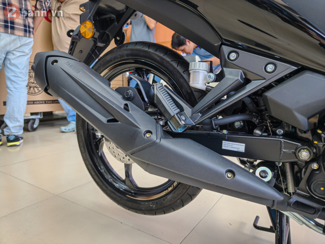 Can canh Yamaha 135LC Fi SE 2025 phien ban dac biet voi sac Do Titan vua do bo nuoc ta - 39