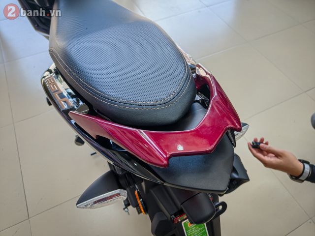 Can canh Yamaha 135LC Fi SE 2025 phien ban dac biet voi sac Do Titan vua do bo nuoc ta - 41